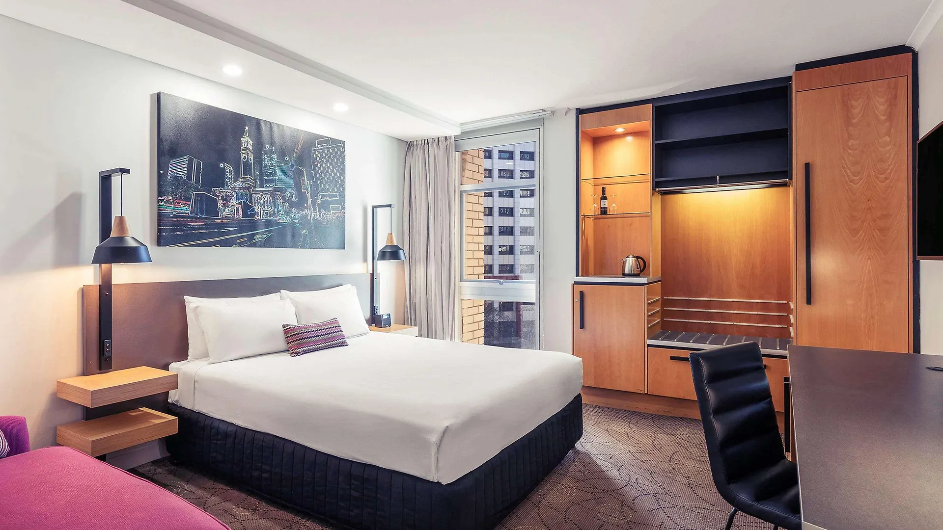 **** Hotel Mercure Brisbane King George Square Australia