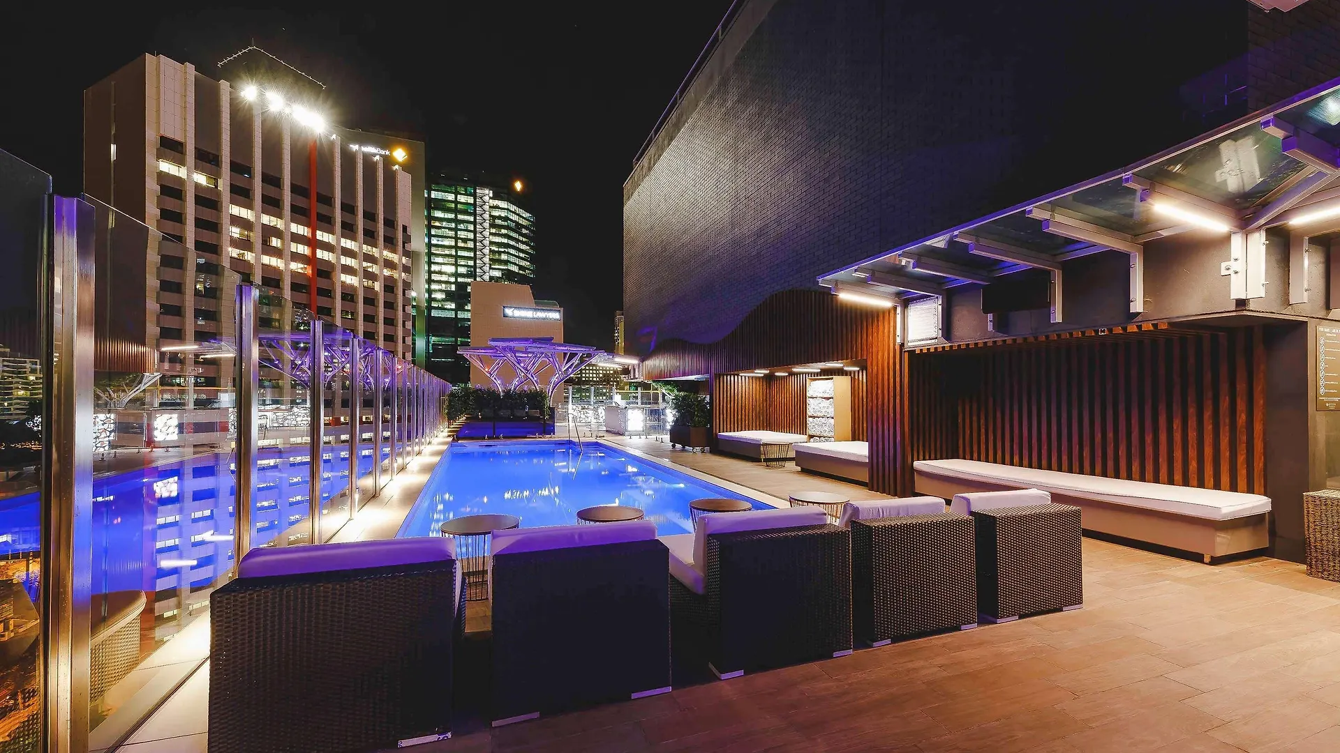 Mercure Brisbane King George Square 4*,