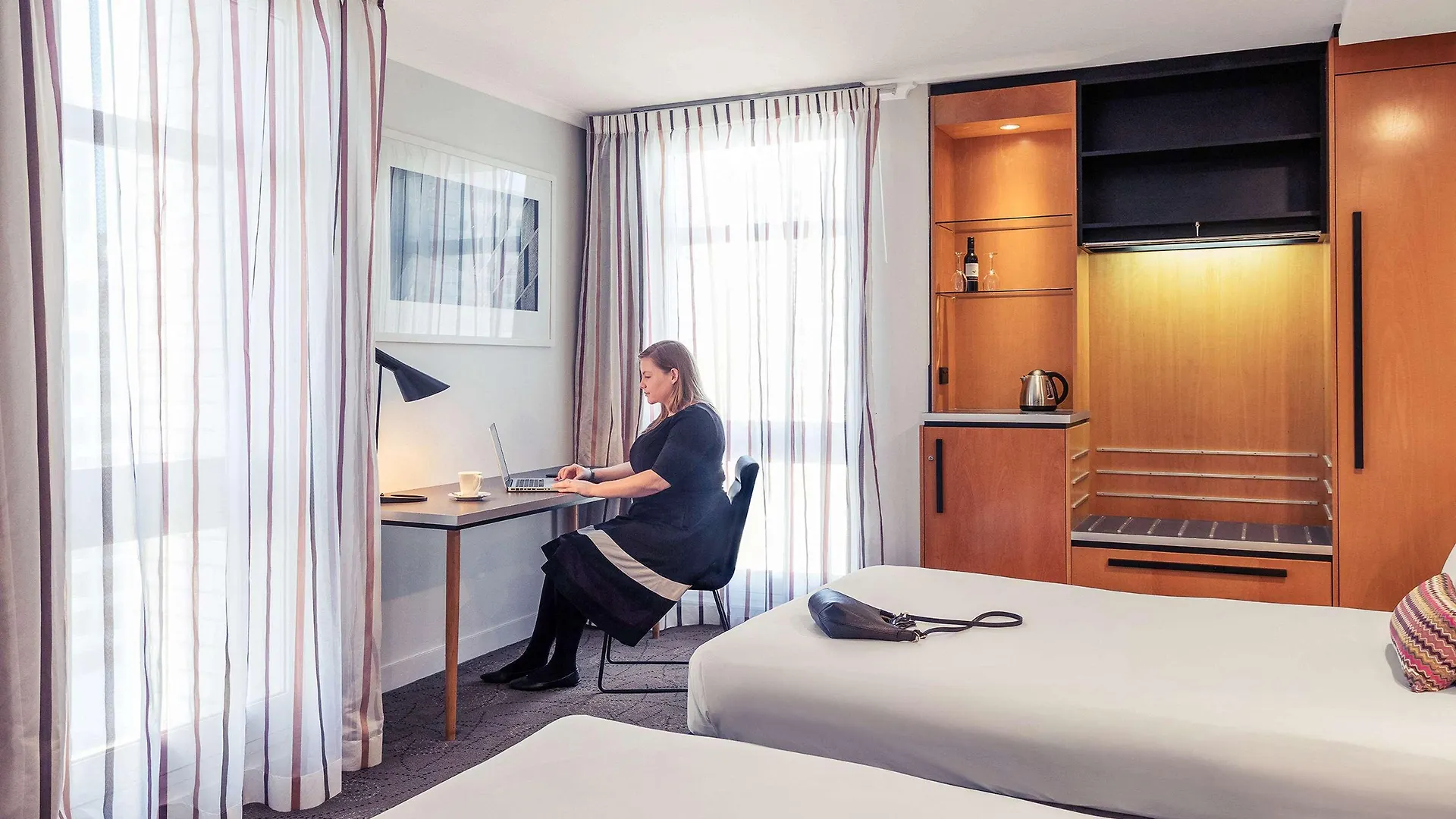 Mercure Brisbane King George Square 4*,  Australia