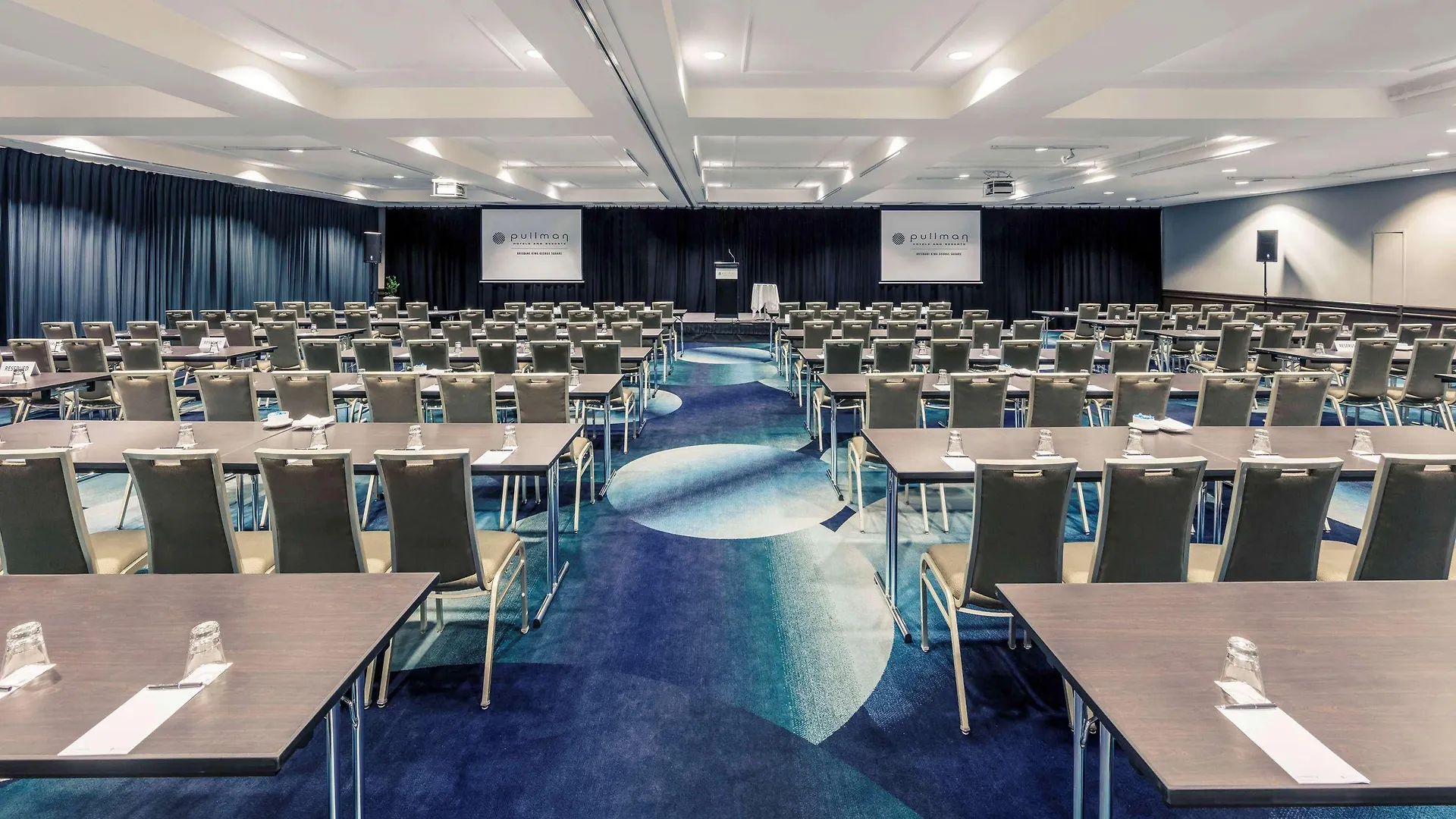 Mercure Brisbane King George Square 4*,  Australia