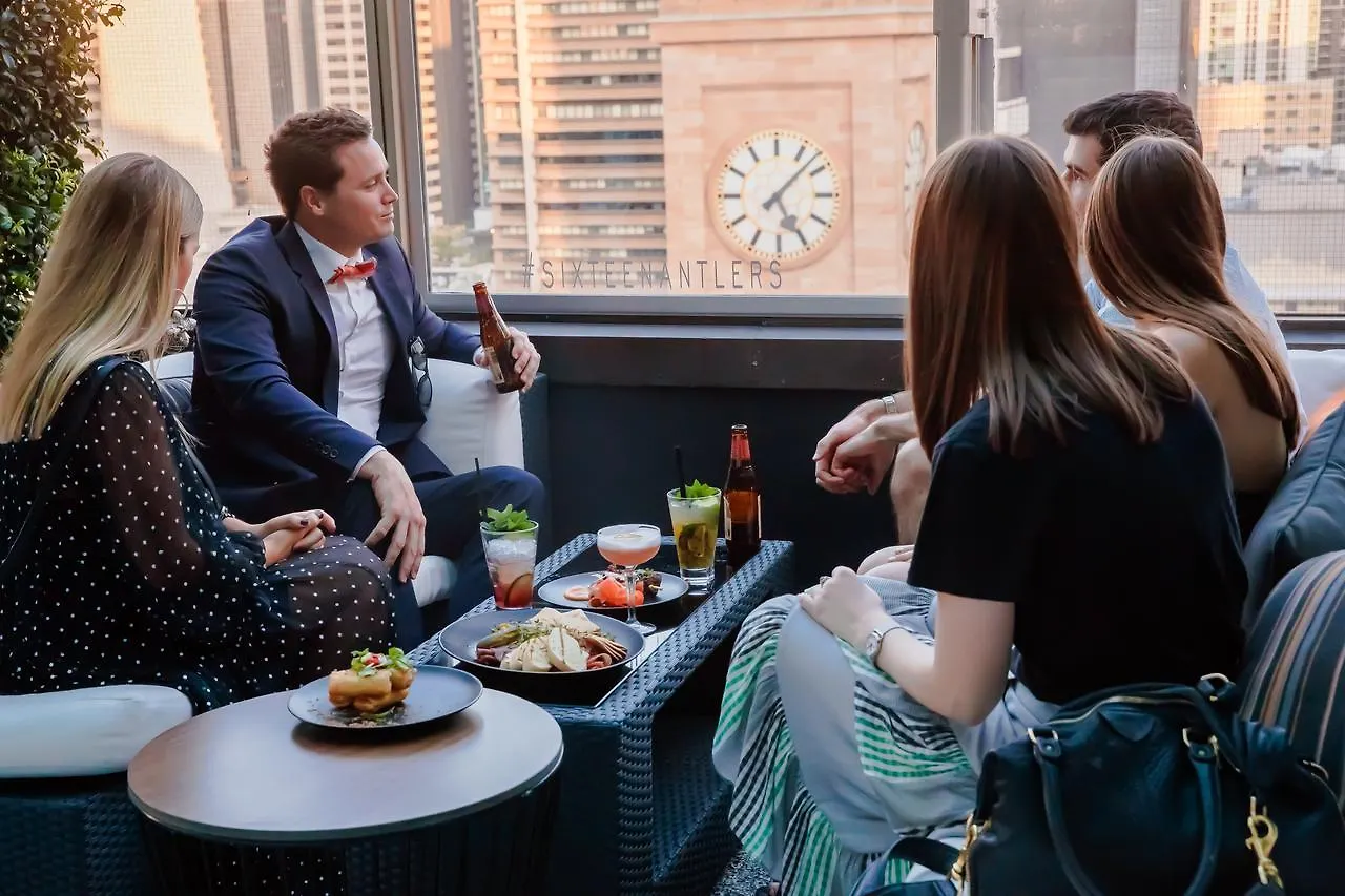 **** Hotel Mercure Brisbane King George Square Australia
